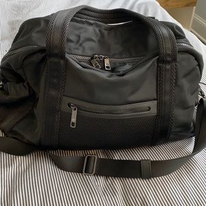 lululemon duffle bag w/ laptop sleeve